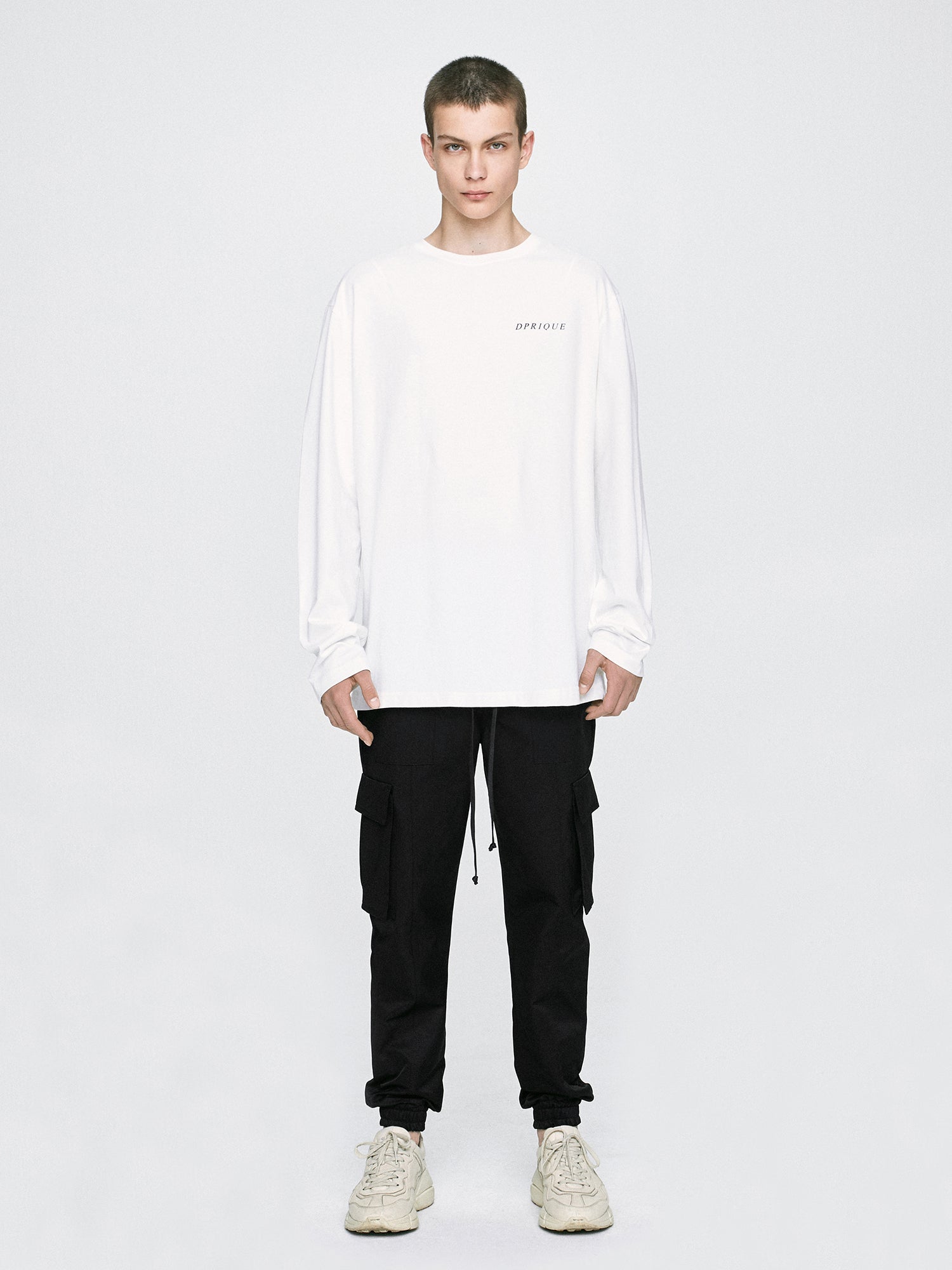 LONG SLEEVE T-SHIRT - WHITE