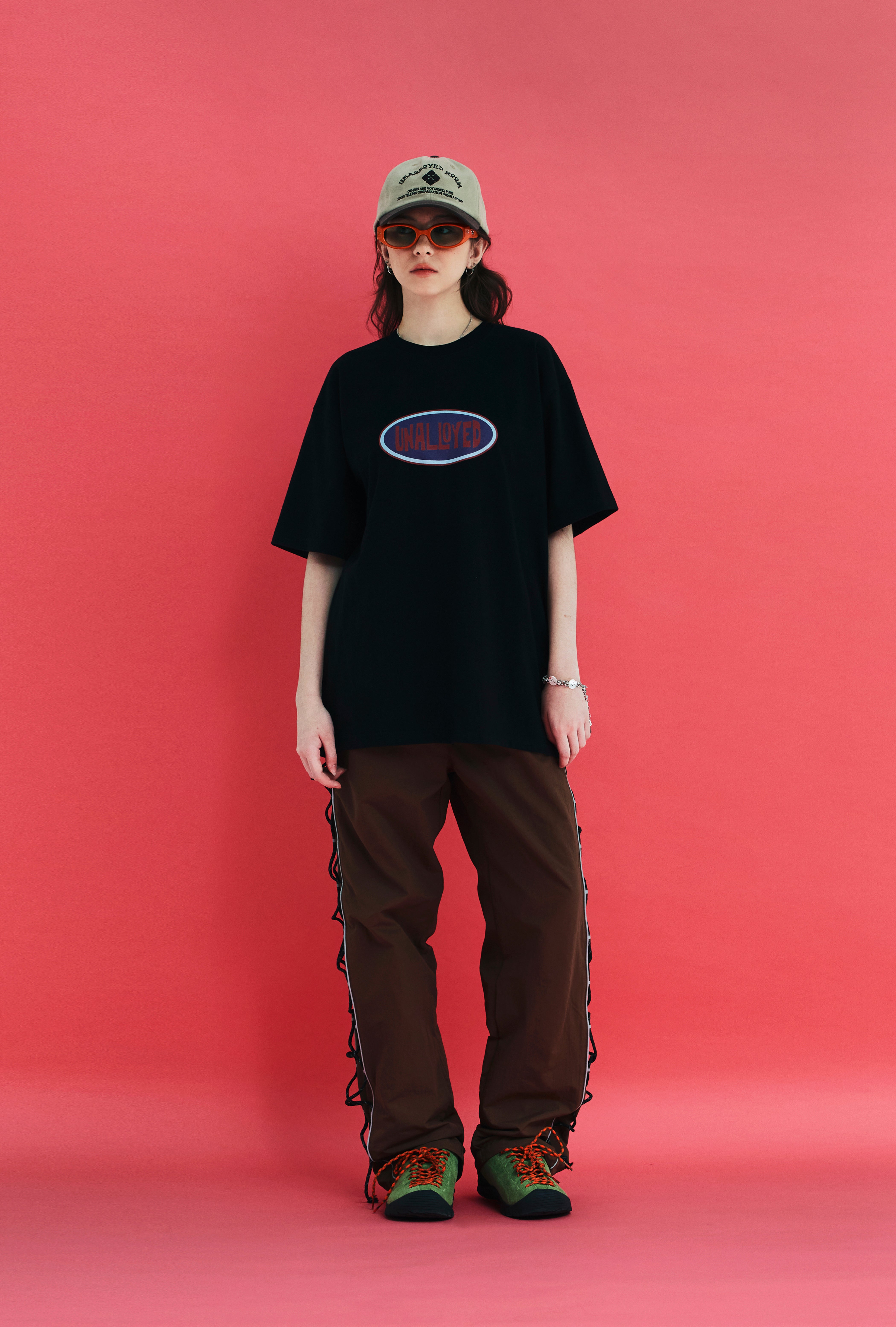 OVAL LOGO T SHIRT / BLACK