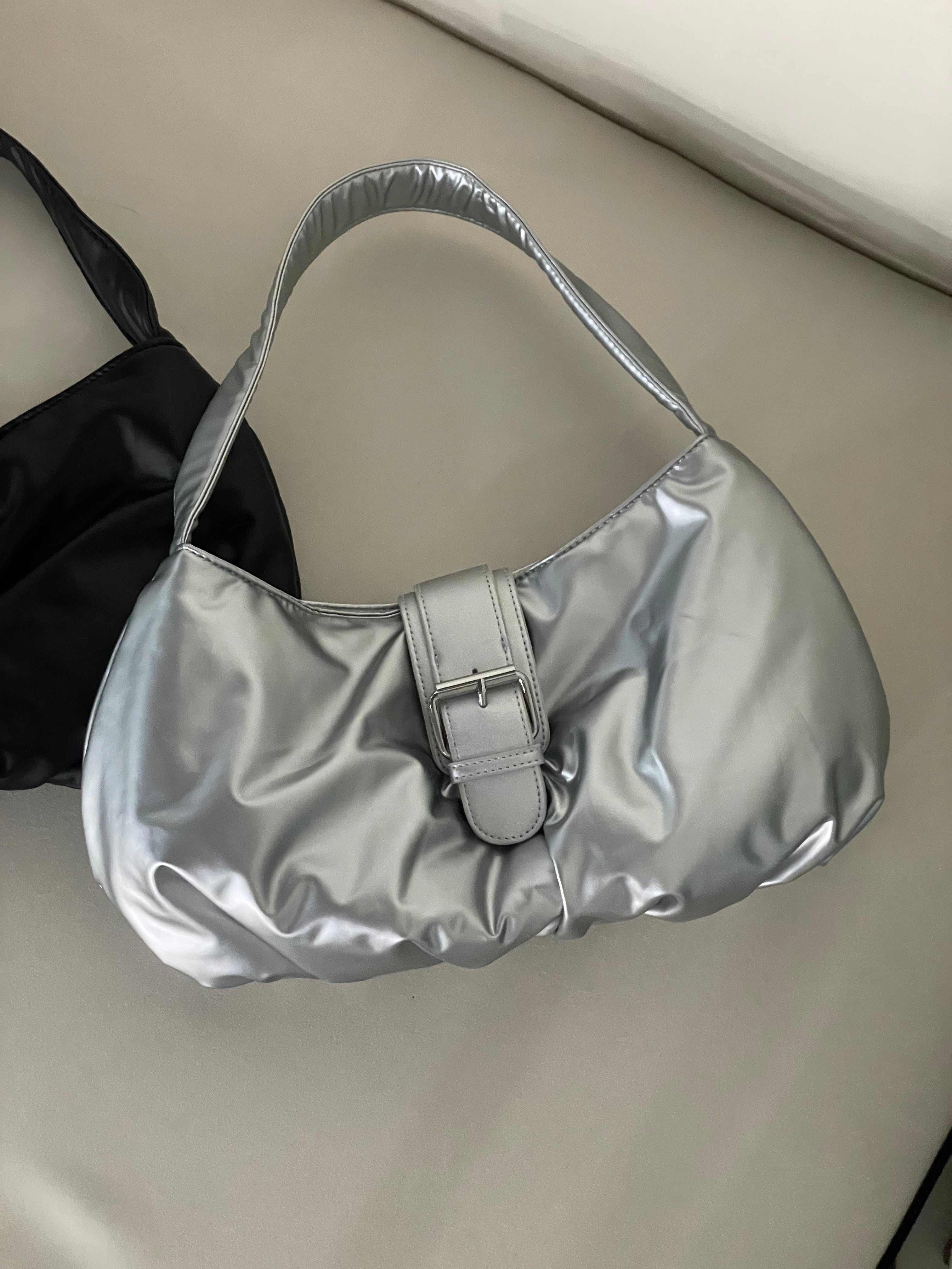 Wonton shoulder bag