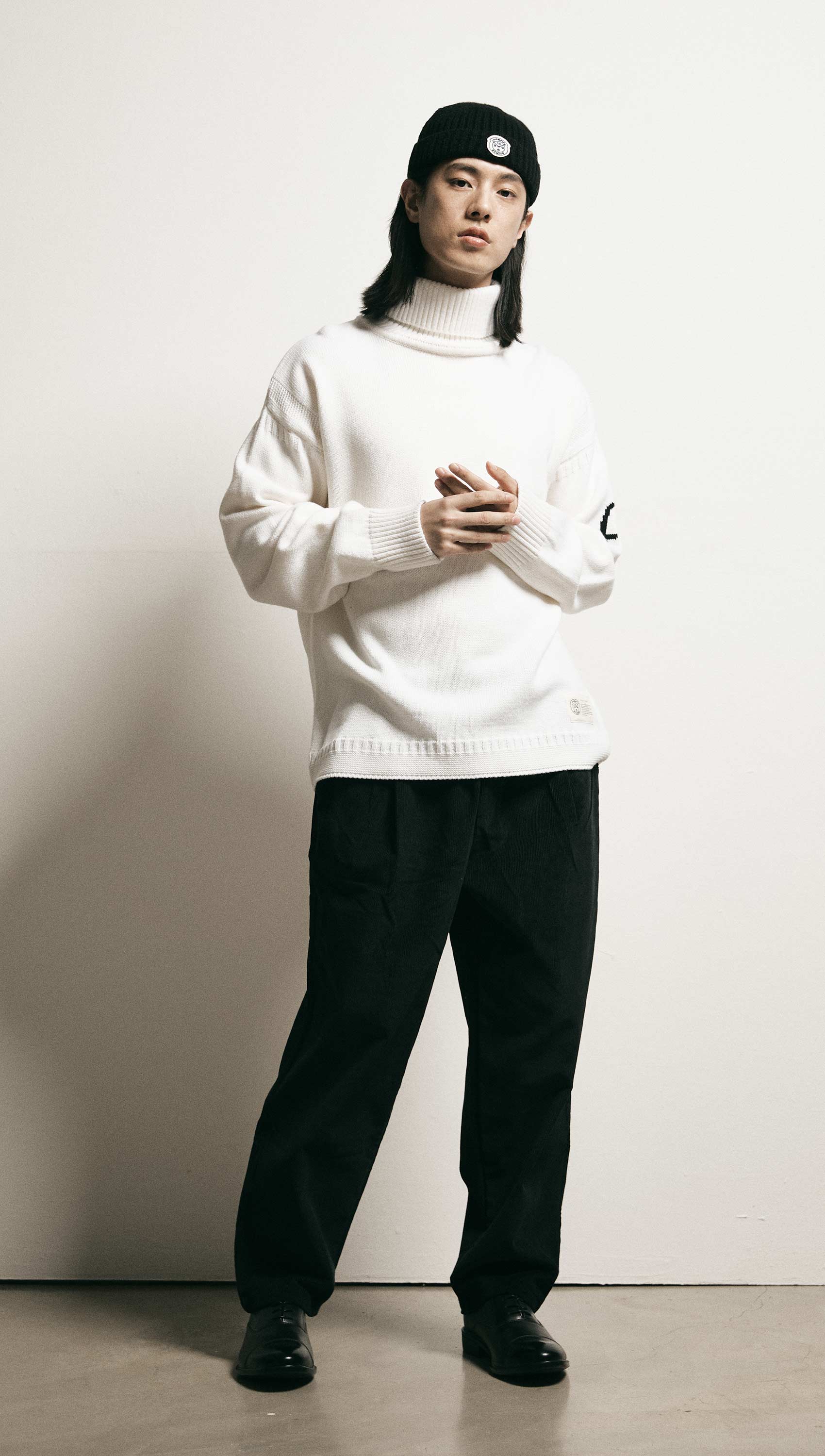 F logo wool turtleneck (Ivory)