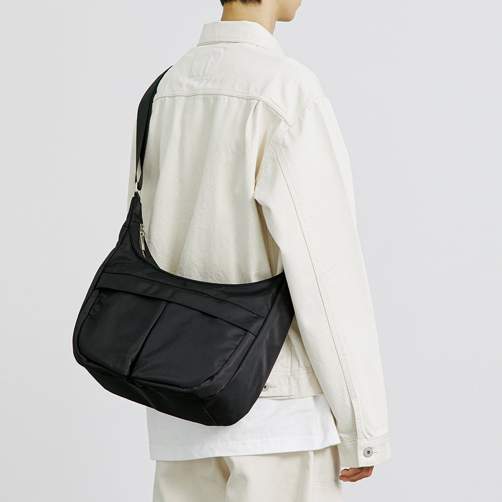 HIGORO NYLON UTILITY MESSENGER BAG BLACK