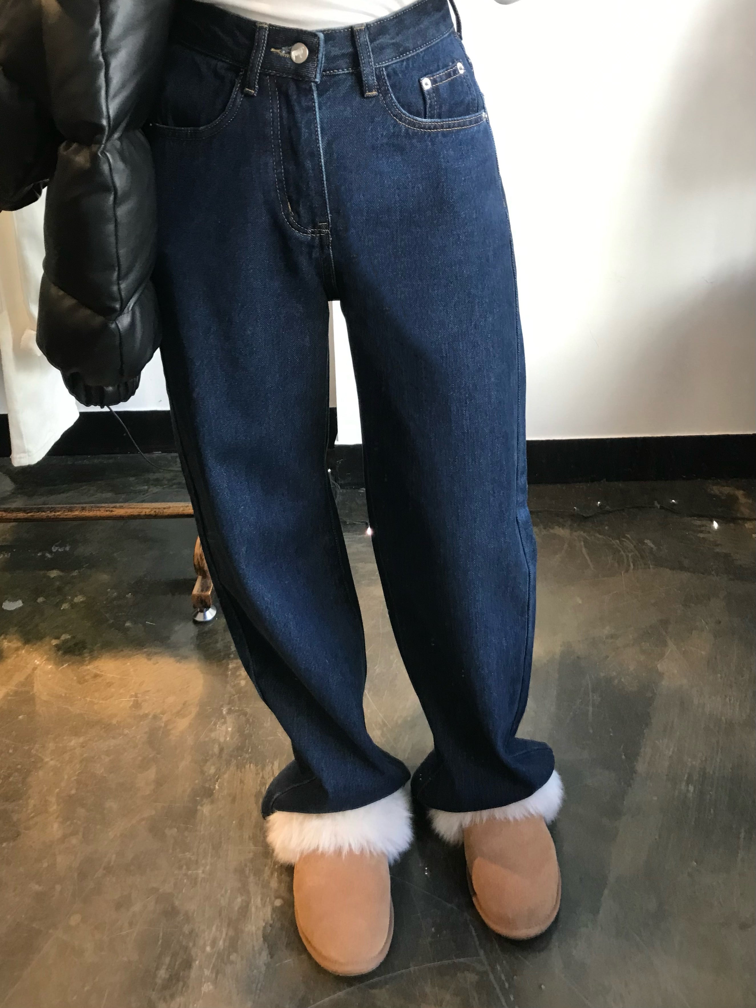 WIDE FIT DARK BLUE DENIM PANTS [17789]