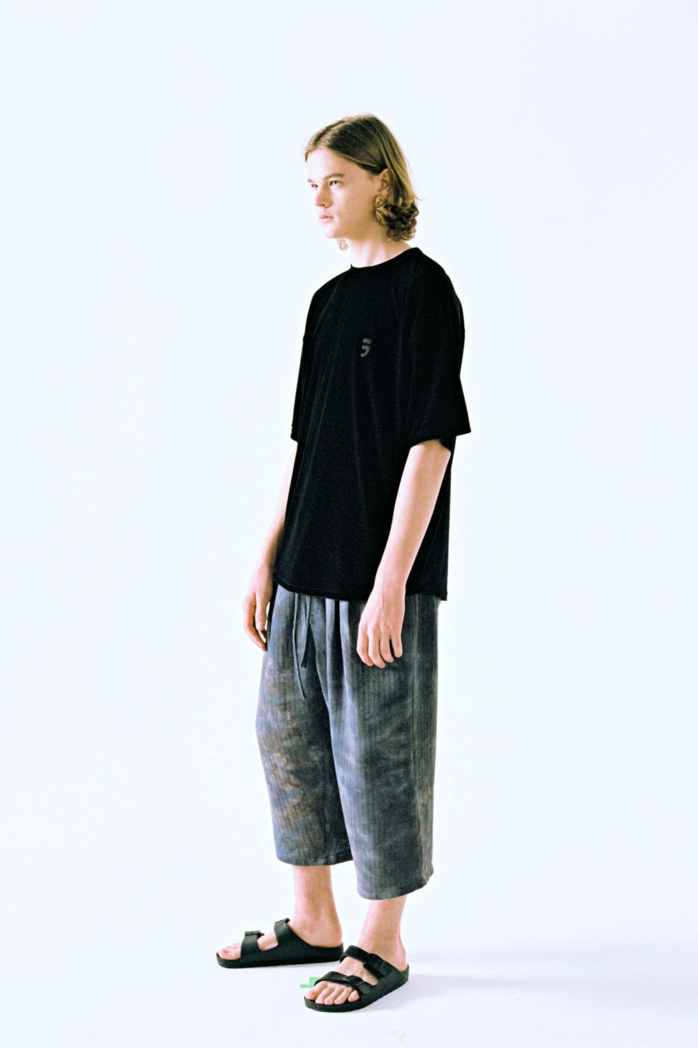 DROP-SHOULDER VELVET 1/2 TEE (Black)