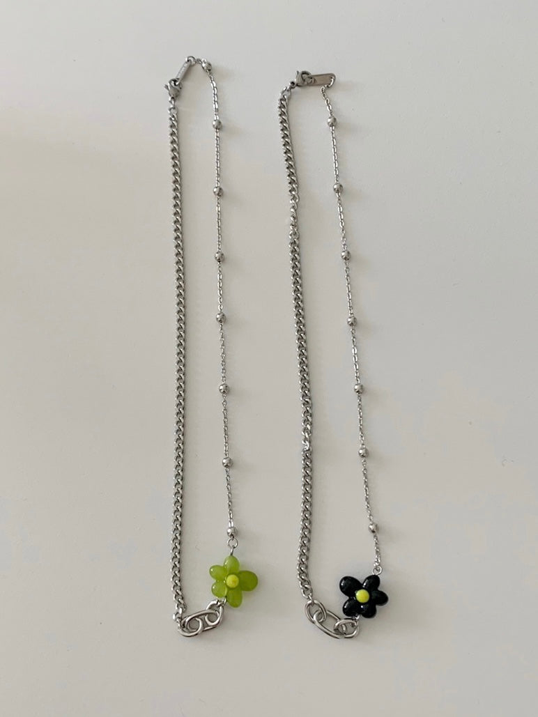 Surgical Flower Necklace (2 colors)