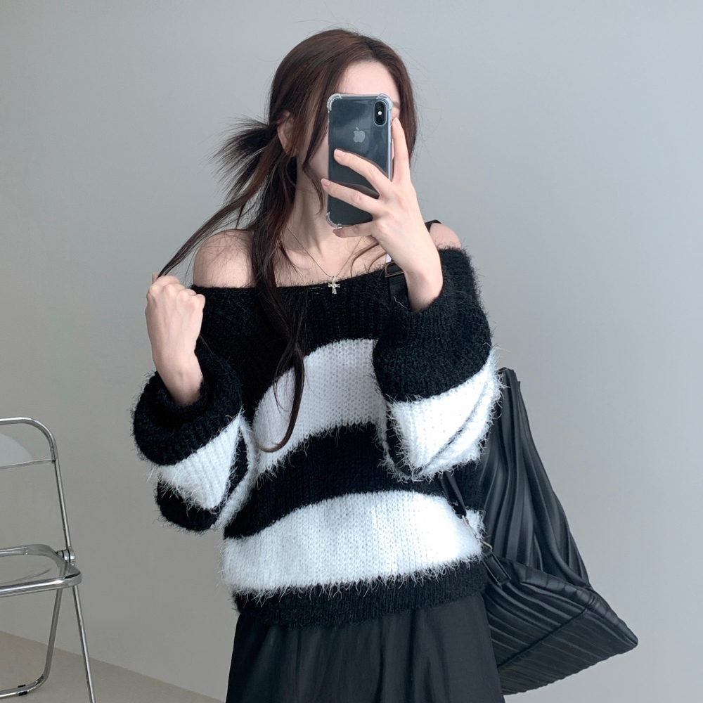 Sheath Stripe Off Shoulder Knitwear