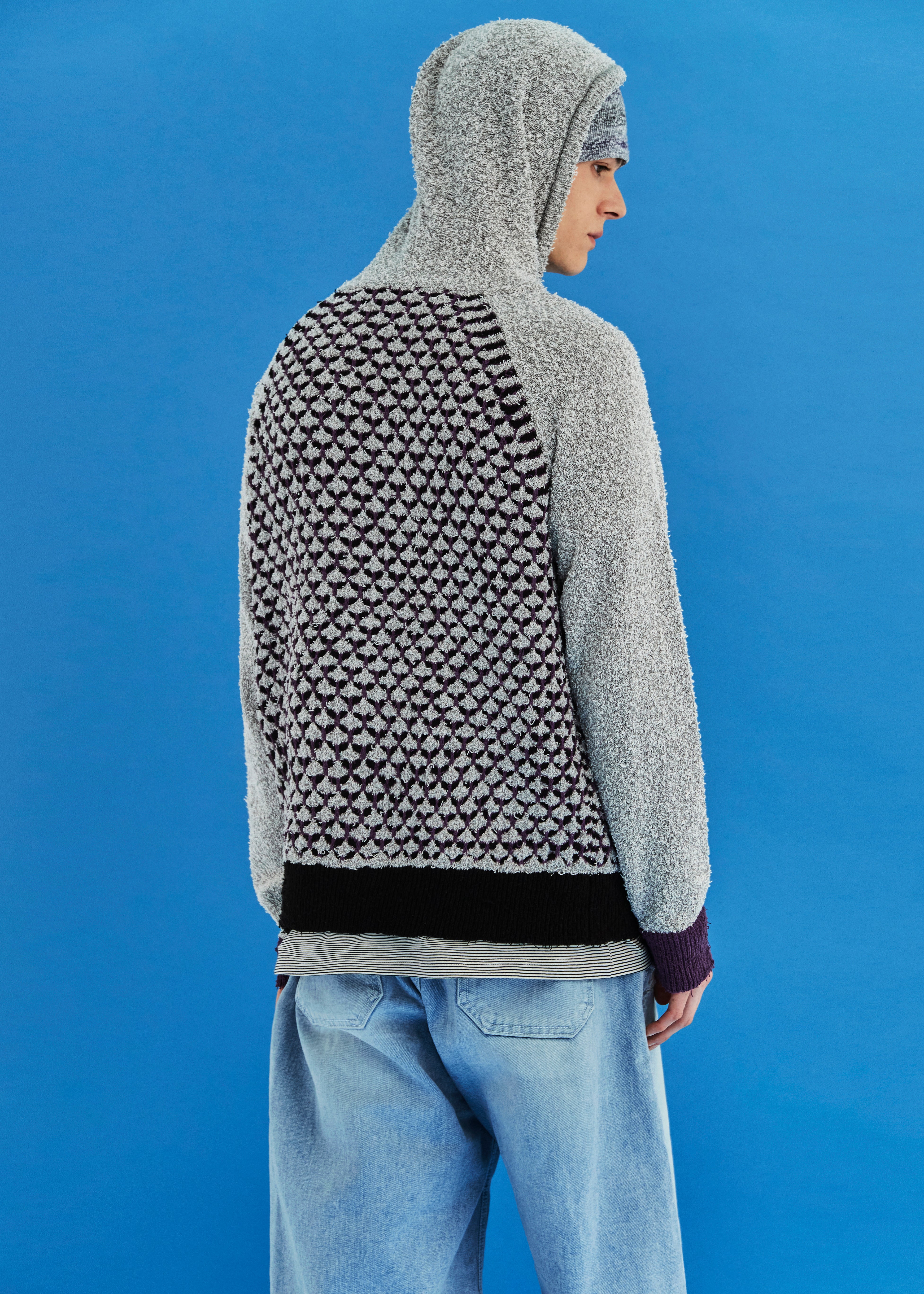 EMBOSSING CLOVER KNIT ZIP-UP HOODIE / GREY