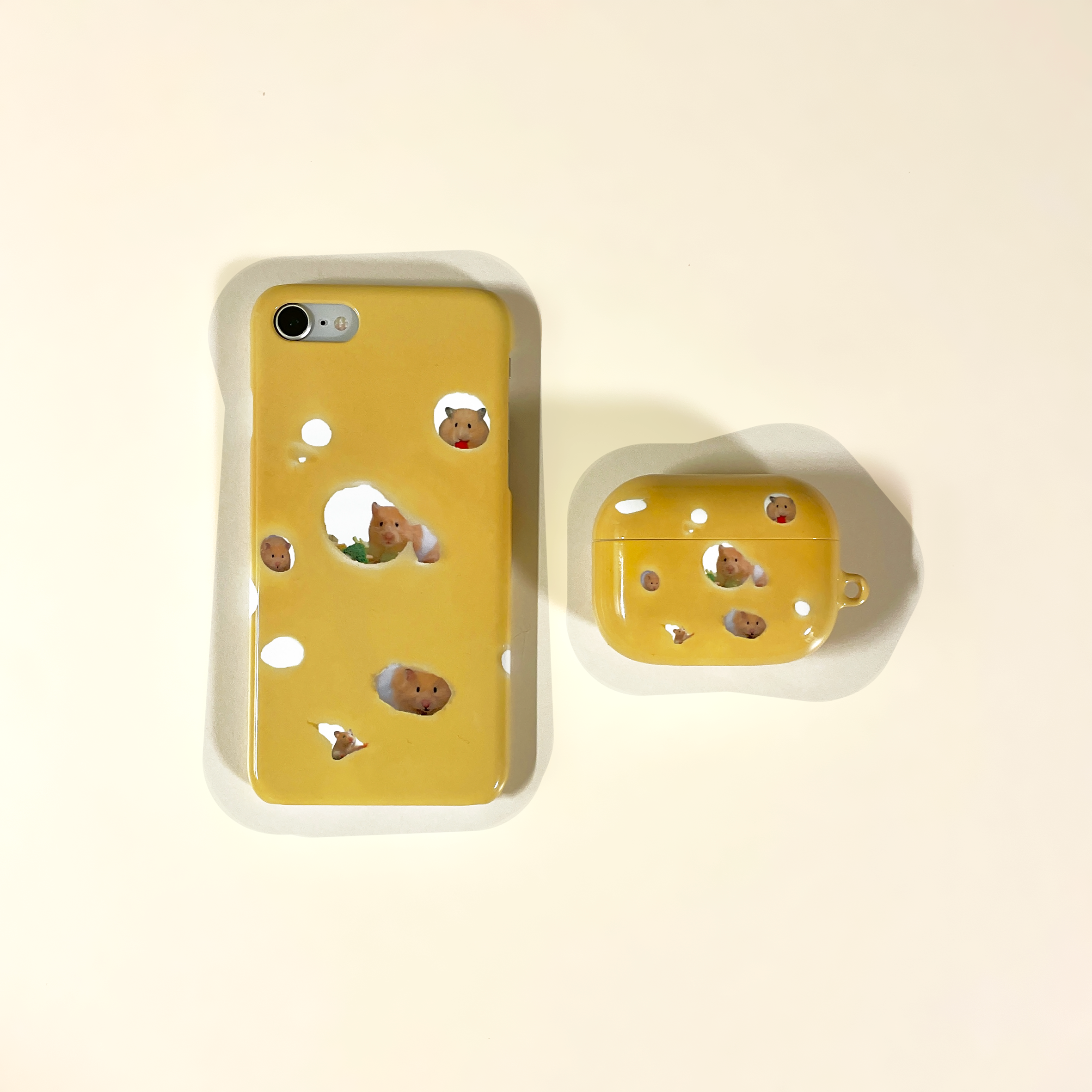 (glossy hard) Cheese Maze phone case