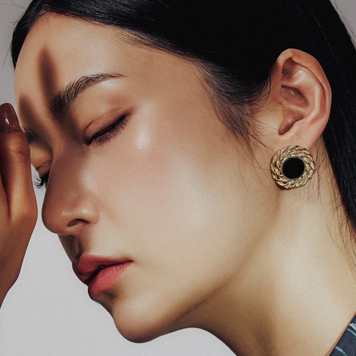 HYEONK VINTAGE LINE-1 EARRINGS