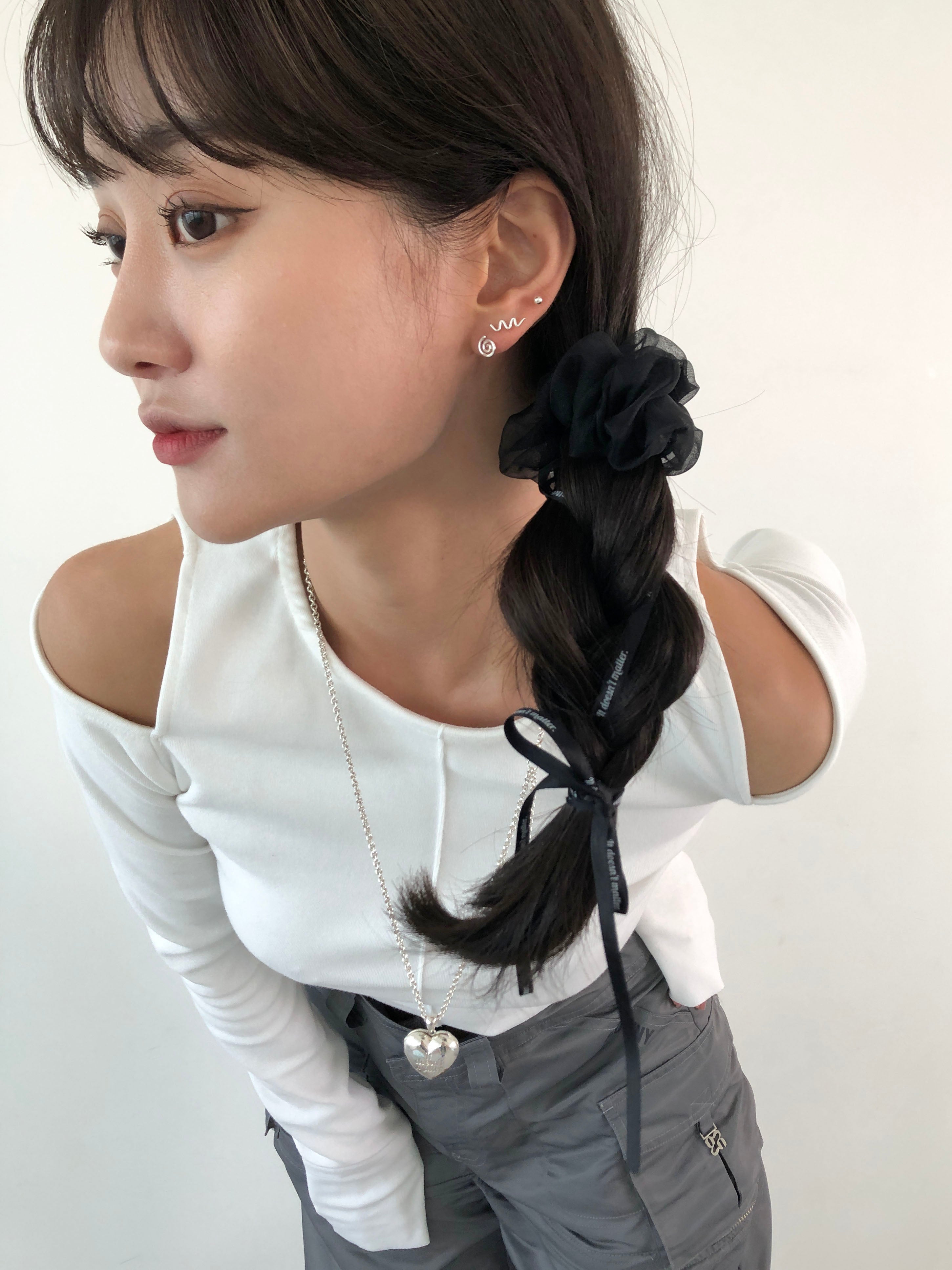 [Organza] Mizz ribbon scrunchie (Black) 