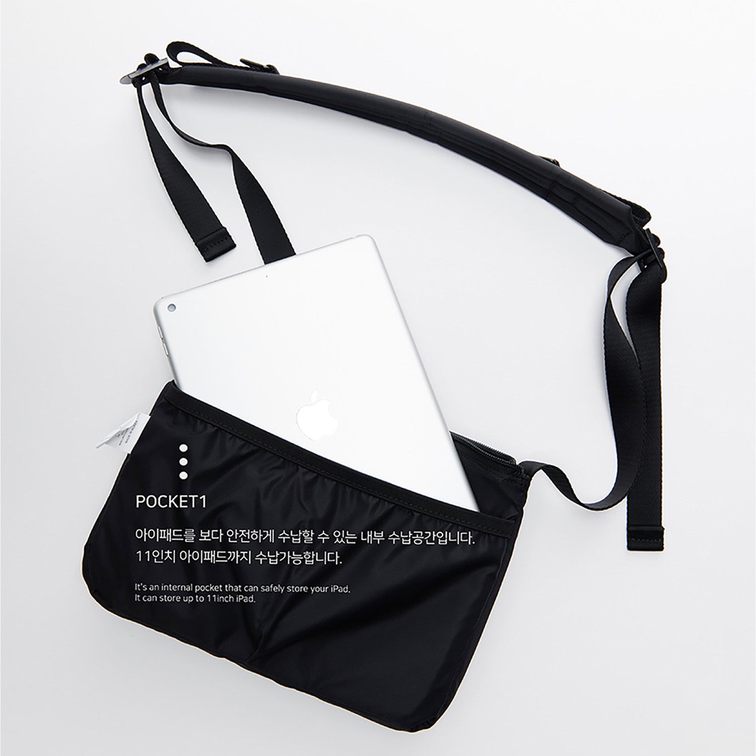 Round Stitch Crossbody Bag M (Black Edition)
