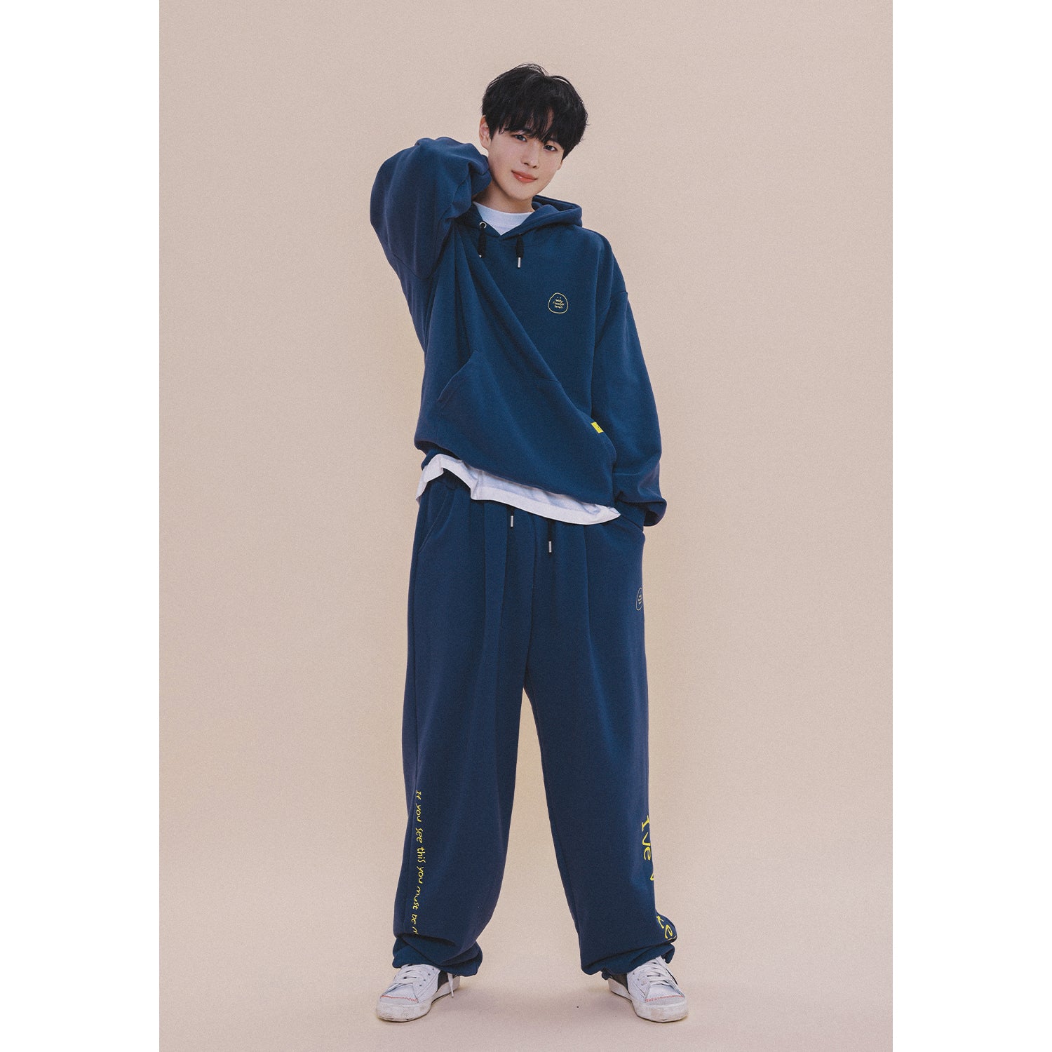 HOLYNUMBER7 X CHOI BYUNGCHAN CHICK GRAPHICS TRAINING PANTS_NAVY