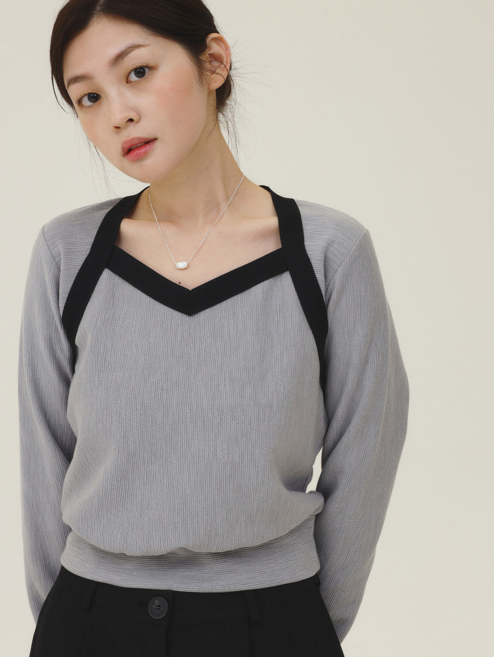 BEND NECK TOP (4color)