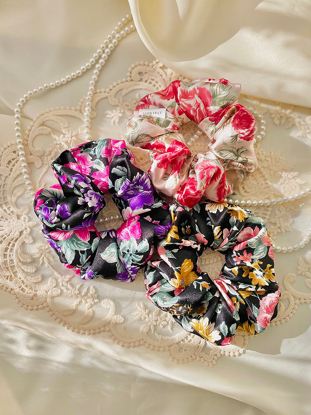 Roselyn Printing Satin Hair Scrunchie (3color)