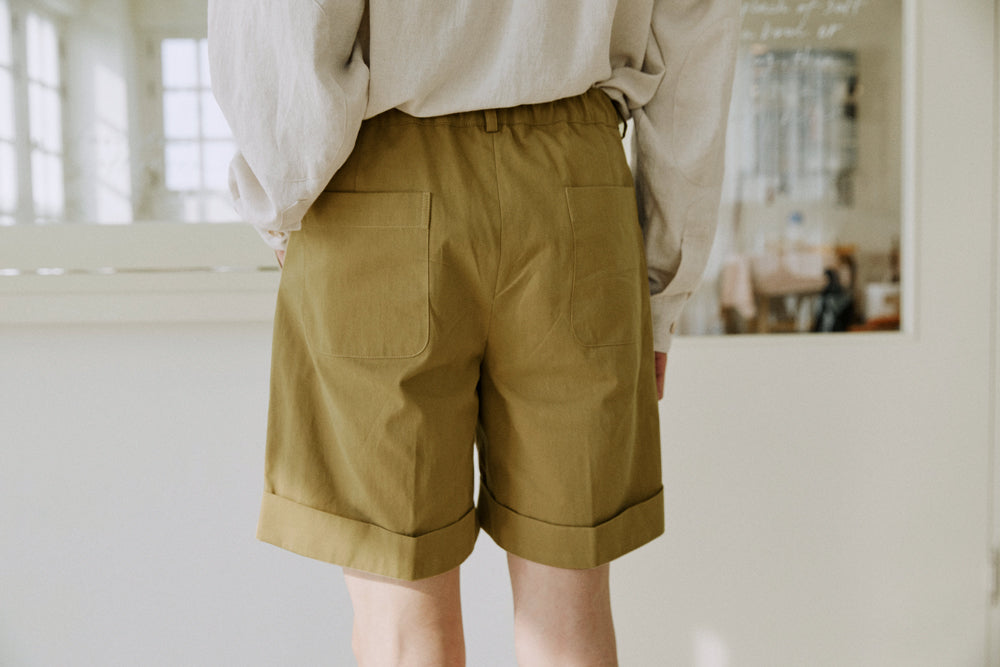 unisex cuff half pants beige