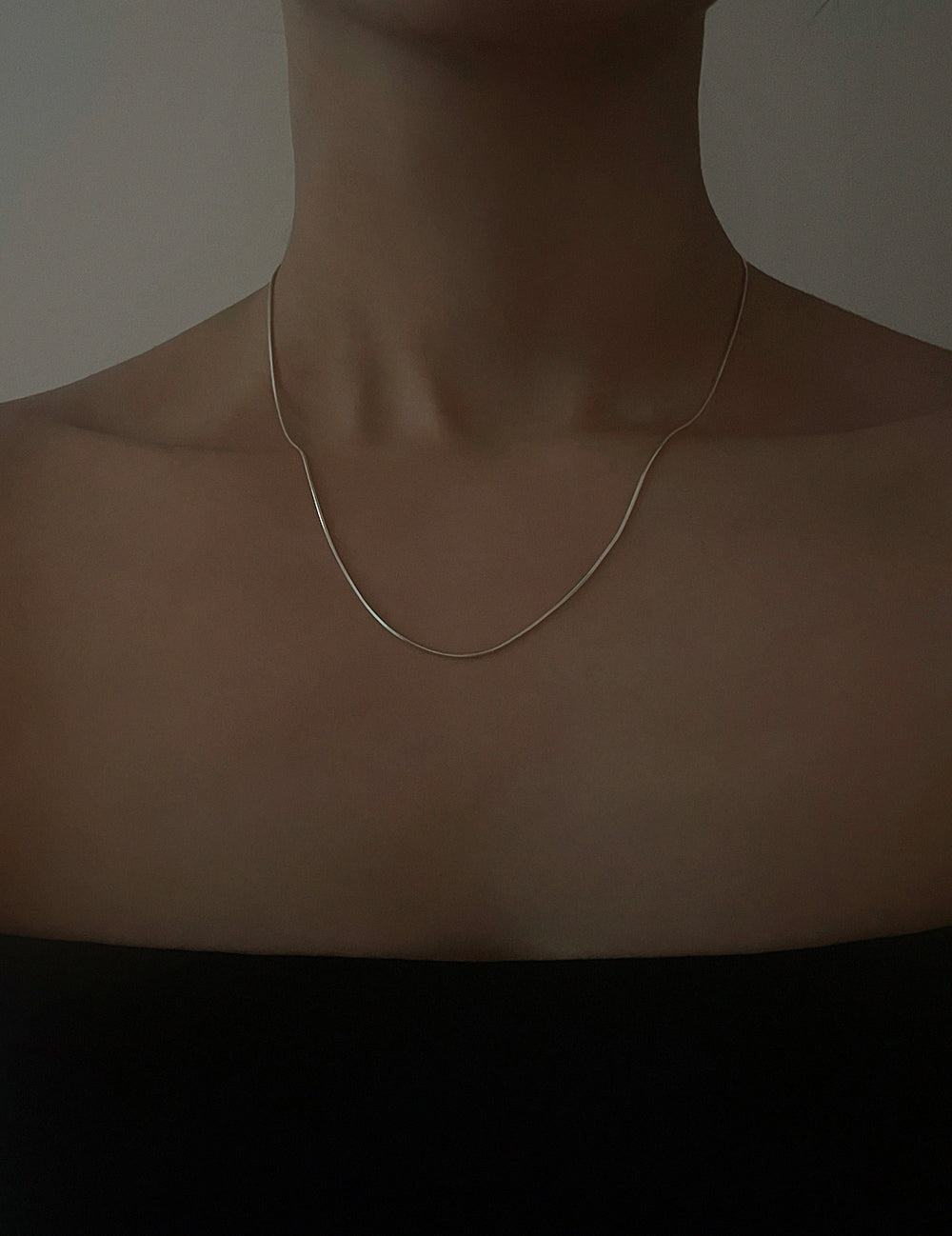 SILKY NECKLACE