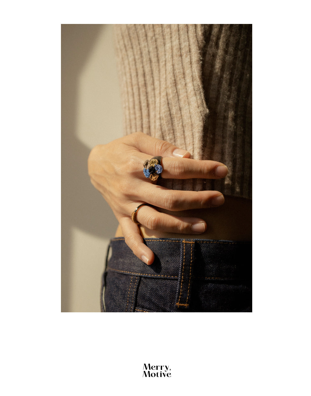 Color of time knit flower ring