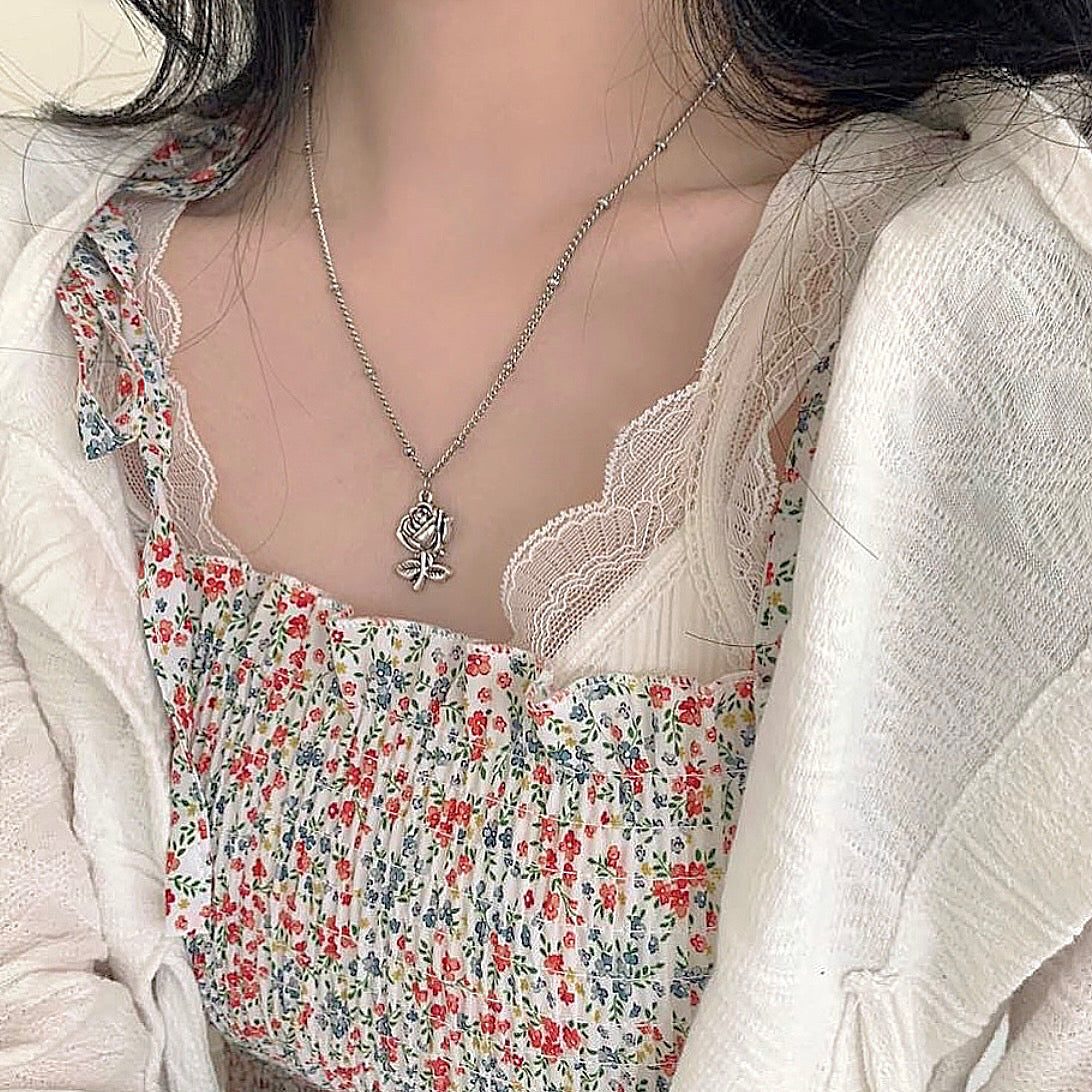 Ma rose necklace