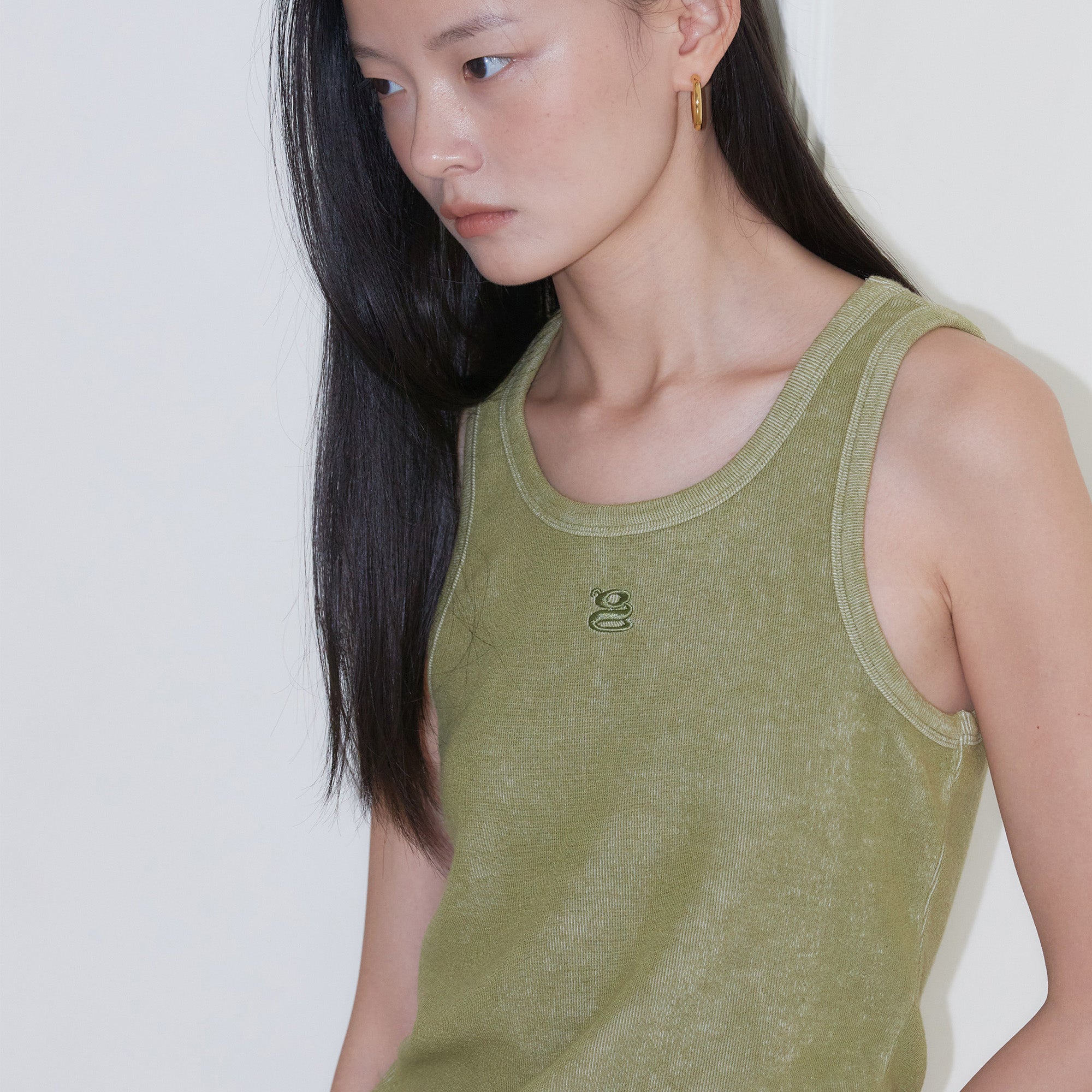 LAYERED SLEEVELESS_OLIVE GREEN