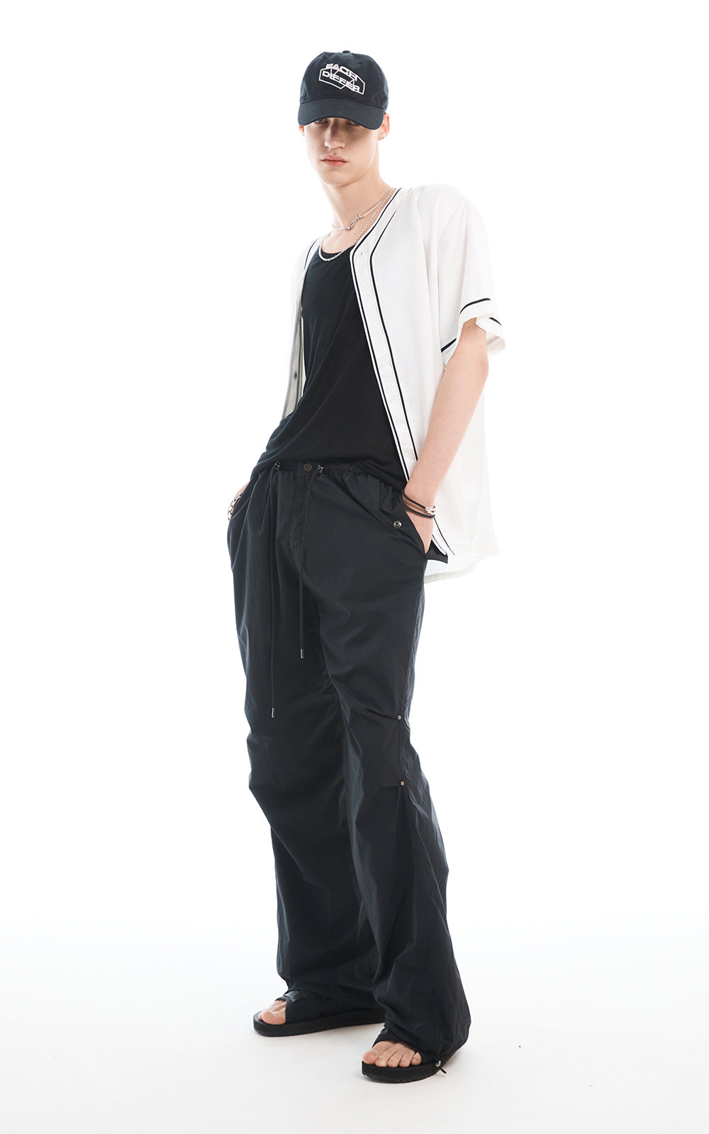 HIDDEN BUTTON PANTS_BLACK