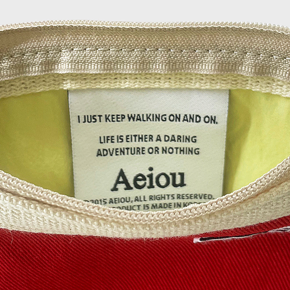 Aeiou Basic Pouch (M size) Red Apple