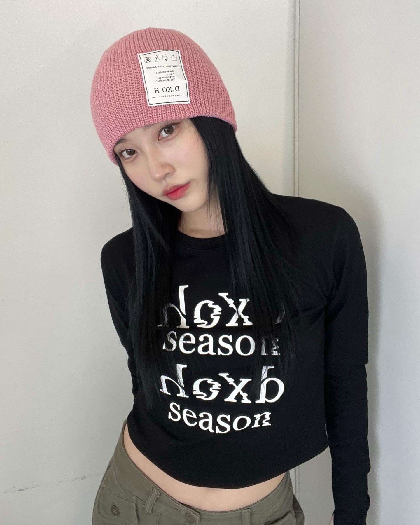 SEASONS LOGO SEMI WARMER CROP T-SHIRTS