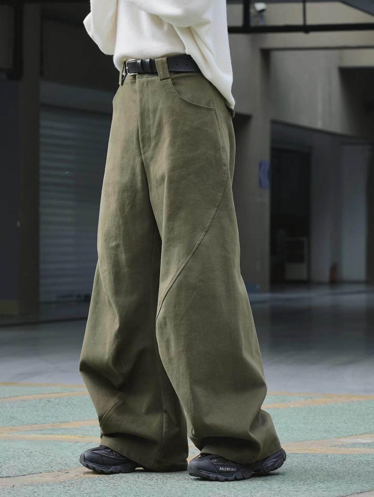 Matte Loose Fit Trousers-Olive