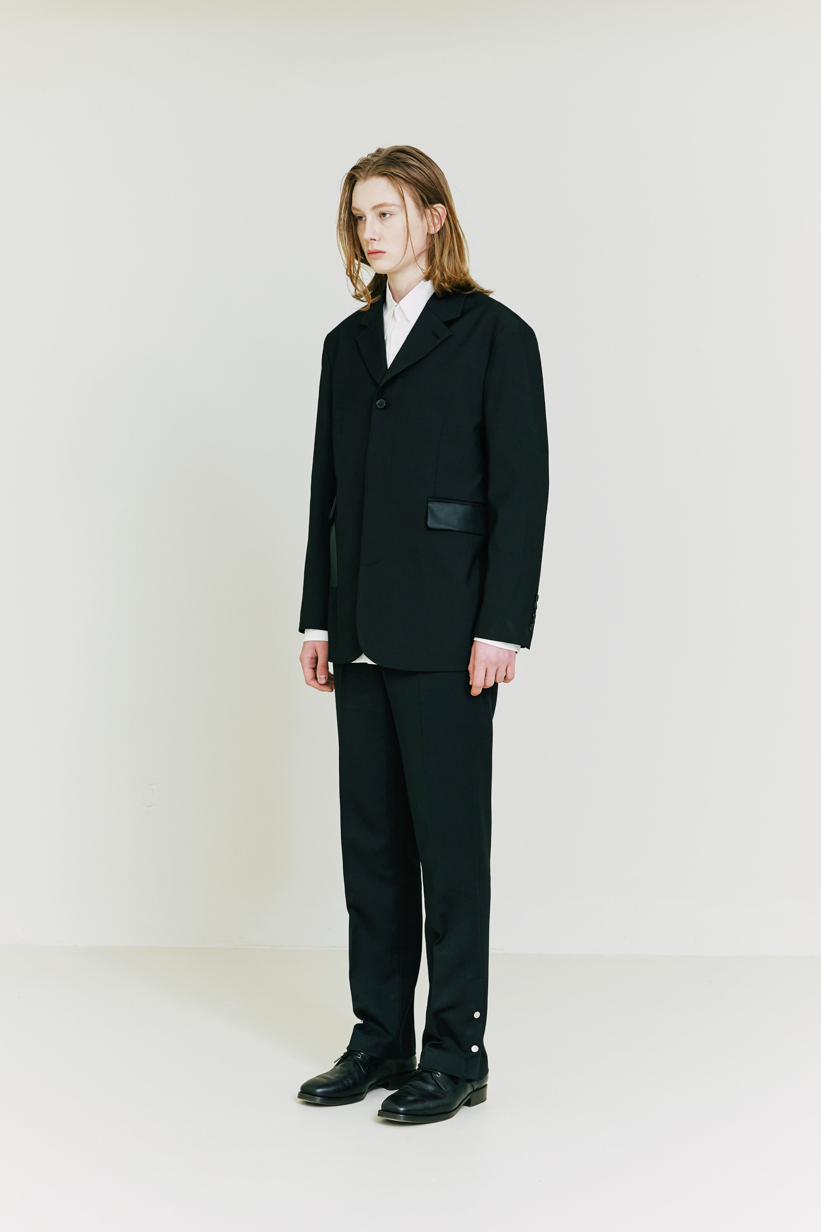 Side Vent Eyelet Straight Fit Slacks black