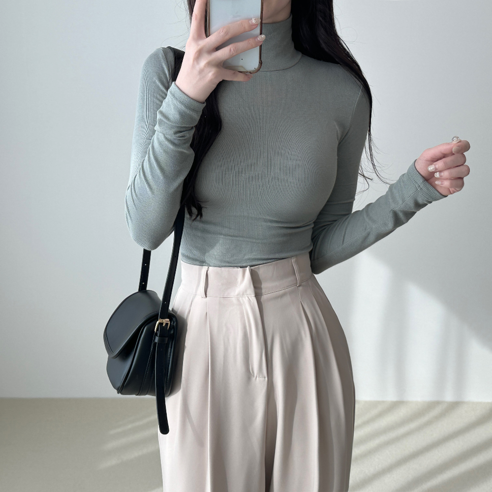 Soft turtleneck Long sleeved