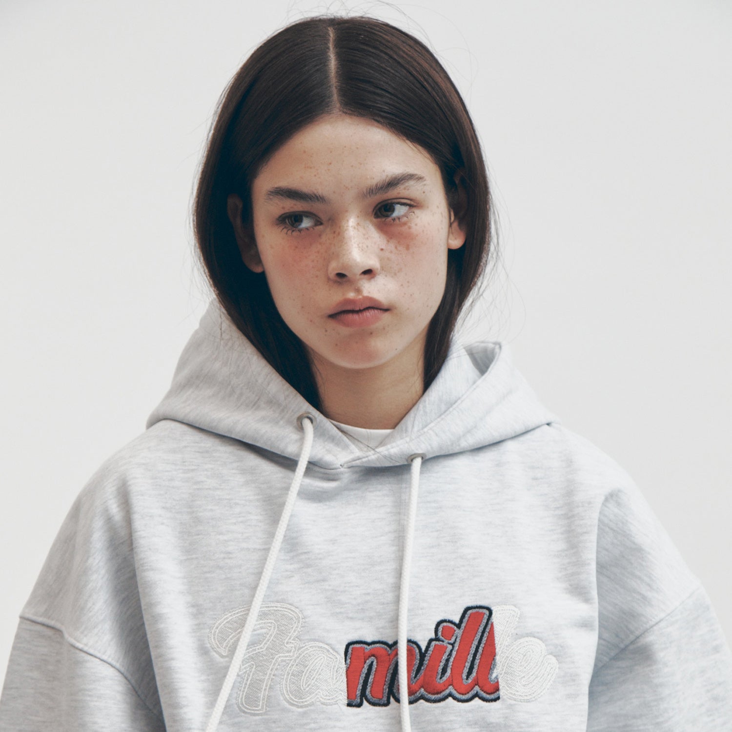 CONTRAST EMBROIDERY OVERSIZED HOODIE (MELANGE GRAY)