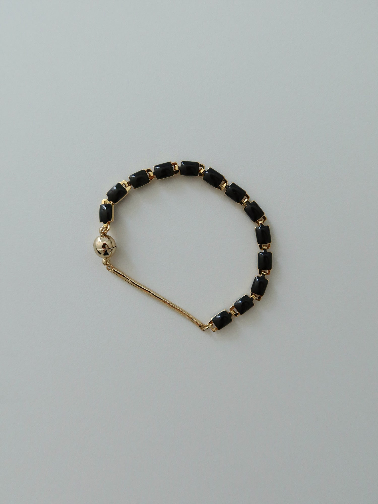 Black square chain bracelet - gold