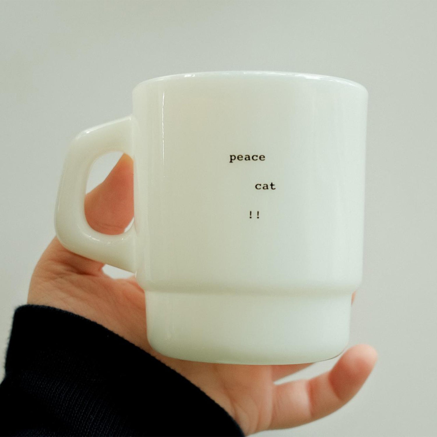 Peace cat milk glass