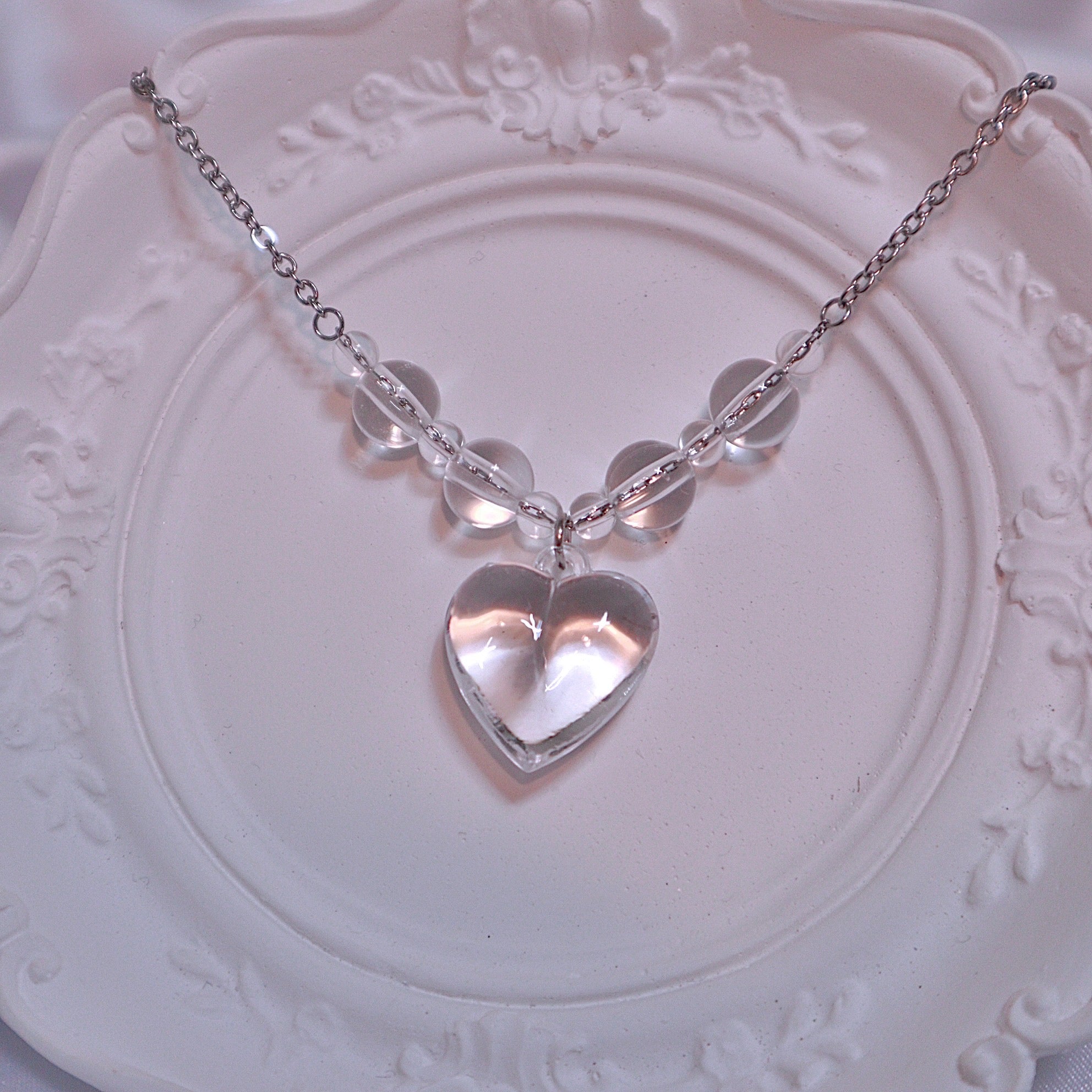 transparent heart bead necklace