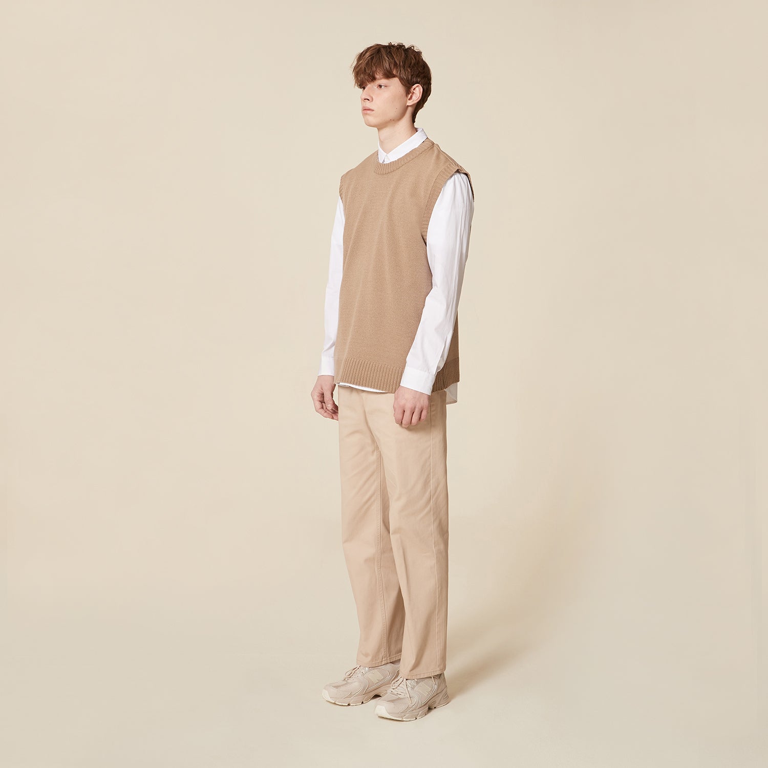 ROUND NECK KNIT VEST_MOCHA