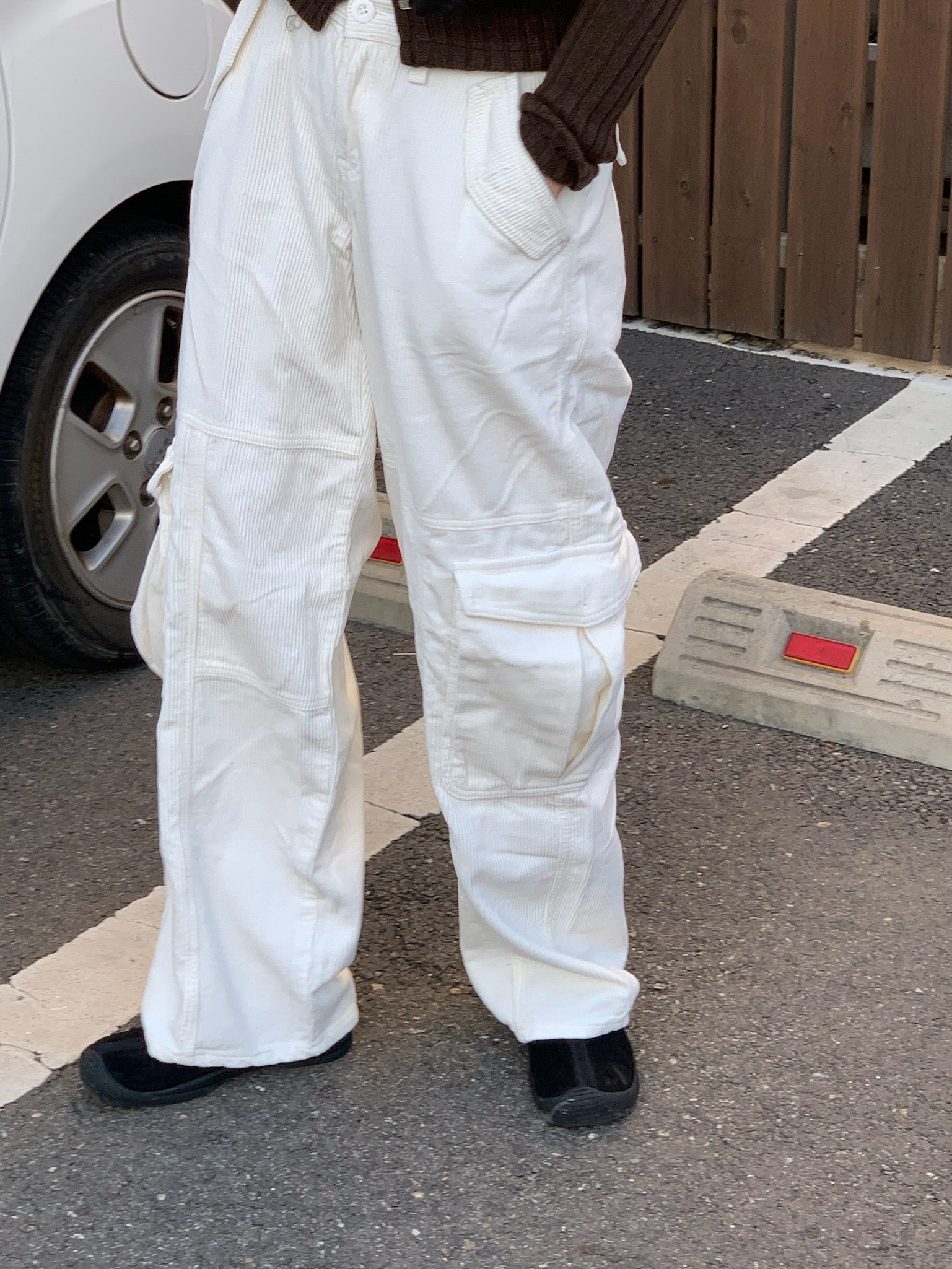 New Jeans Corduroy Cargo Pants (Navy/White)