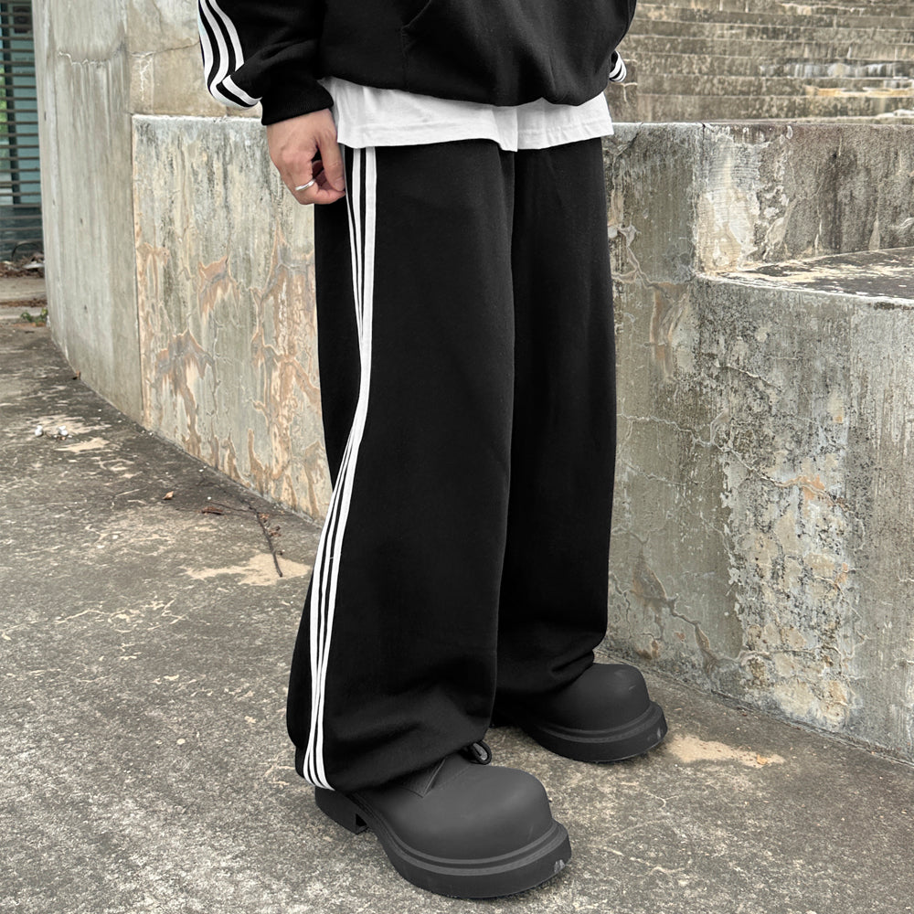 Chest track pants
