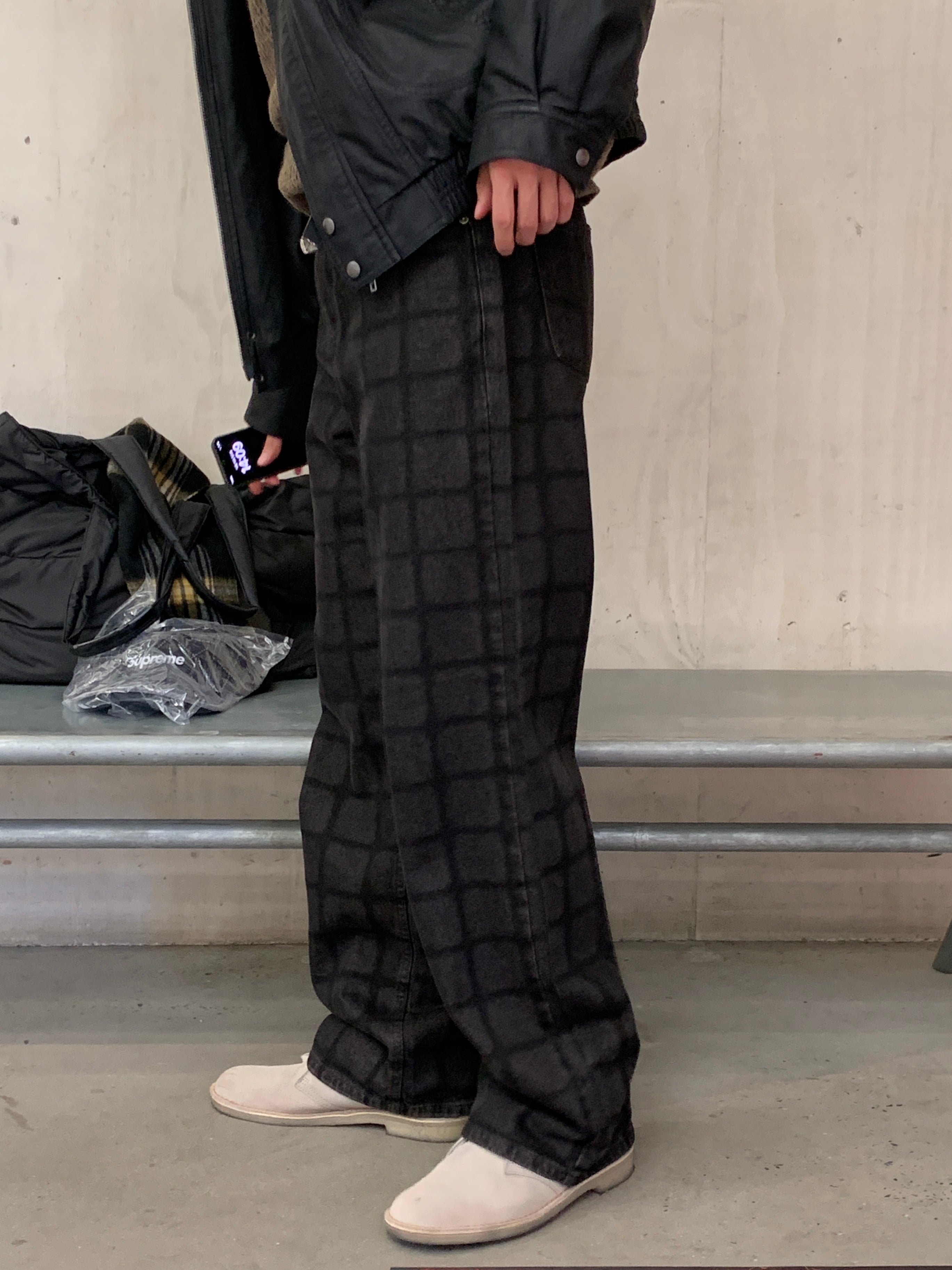 Burnt check denim pants