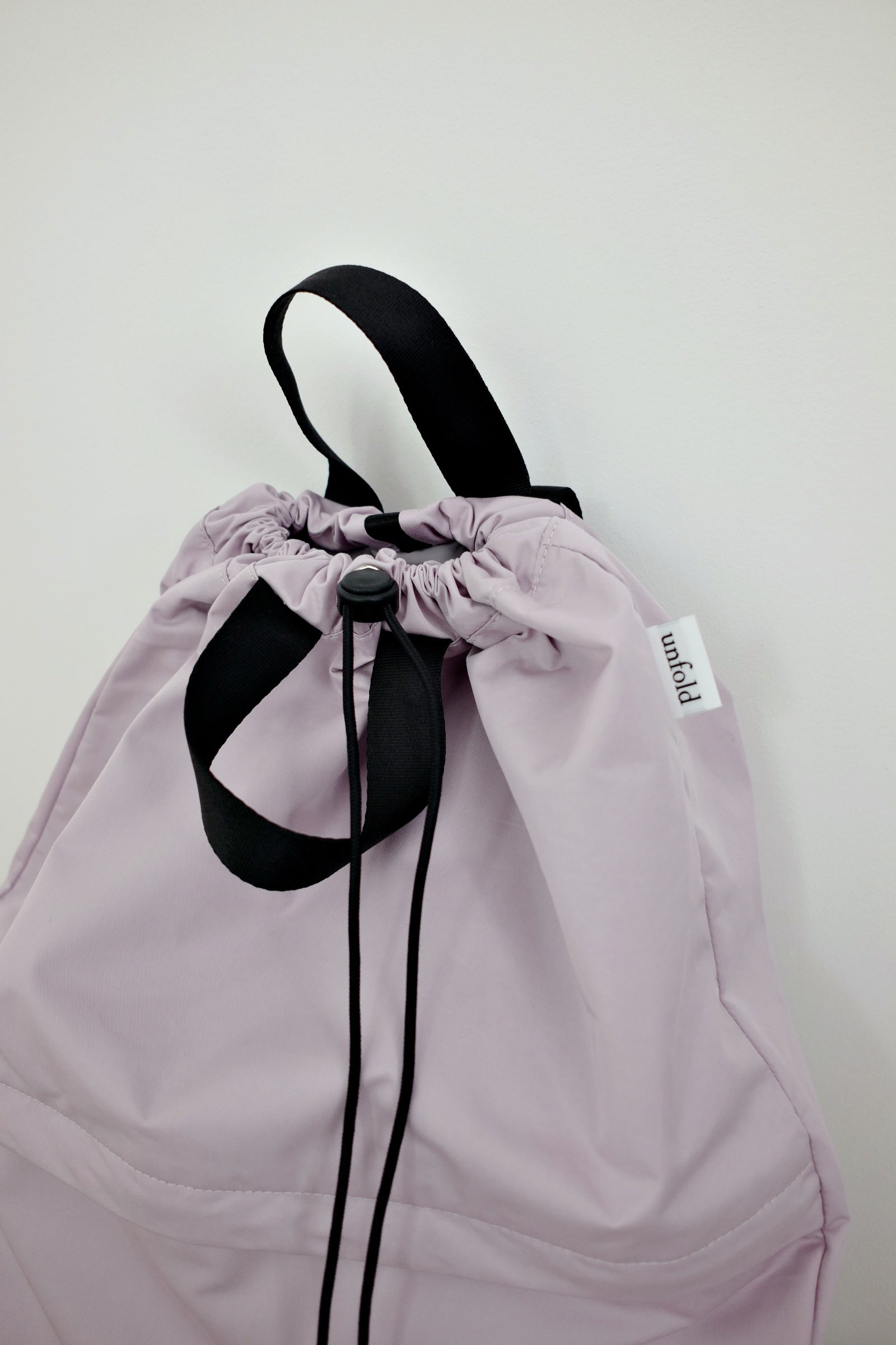 String backpack (light lavender)
