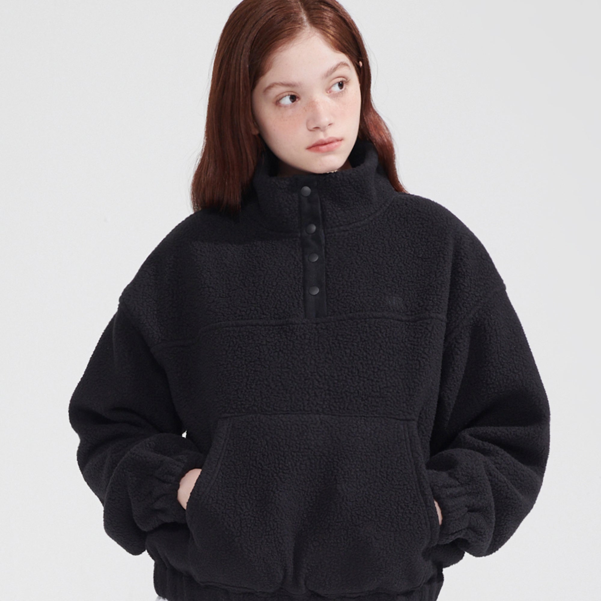 NECK DUMBLE FLEECE SWEATSHIRT_BLACK