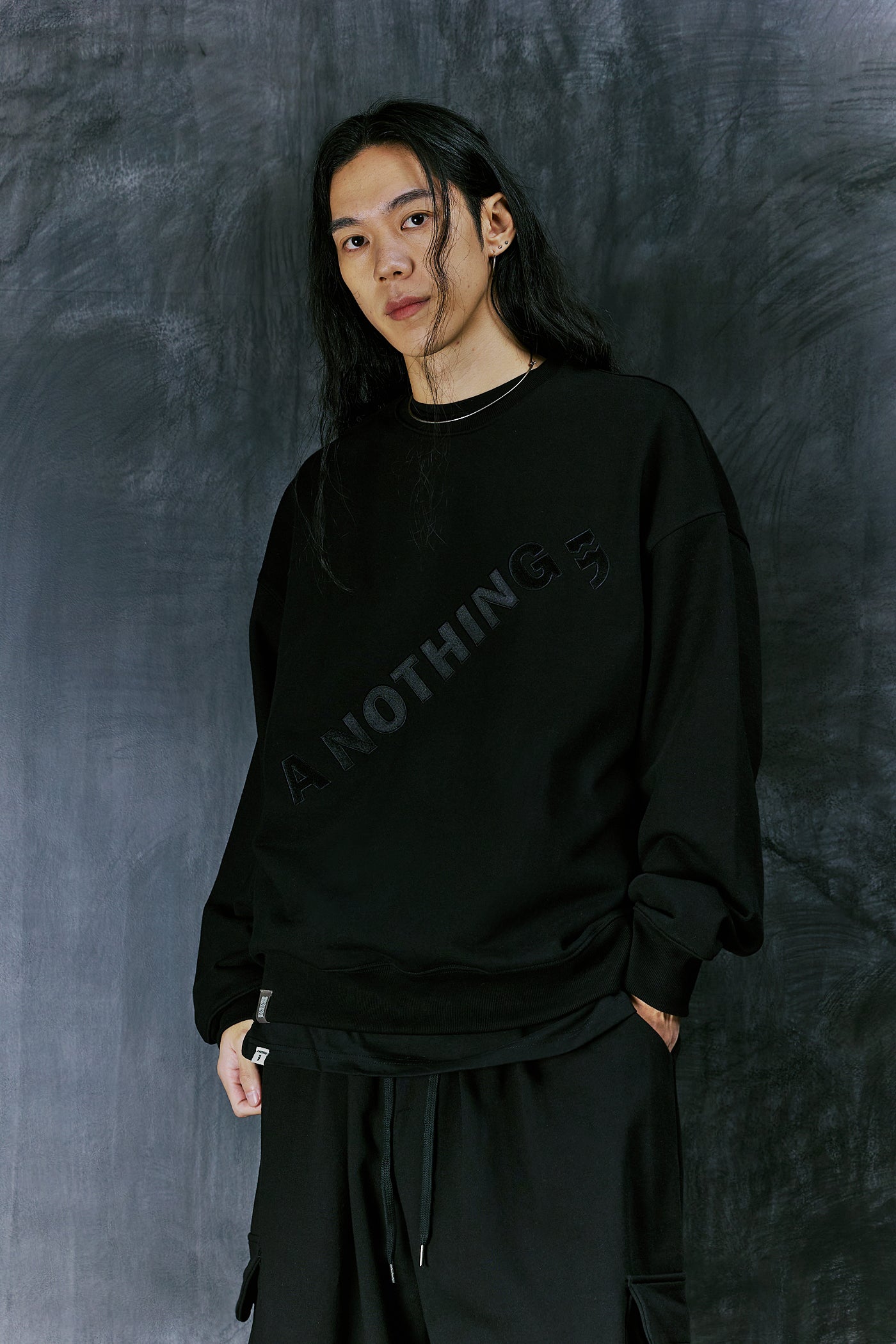 DIAGONAL-EMBROIDERY MTM (Black)