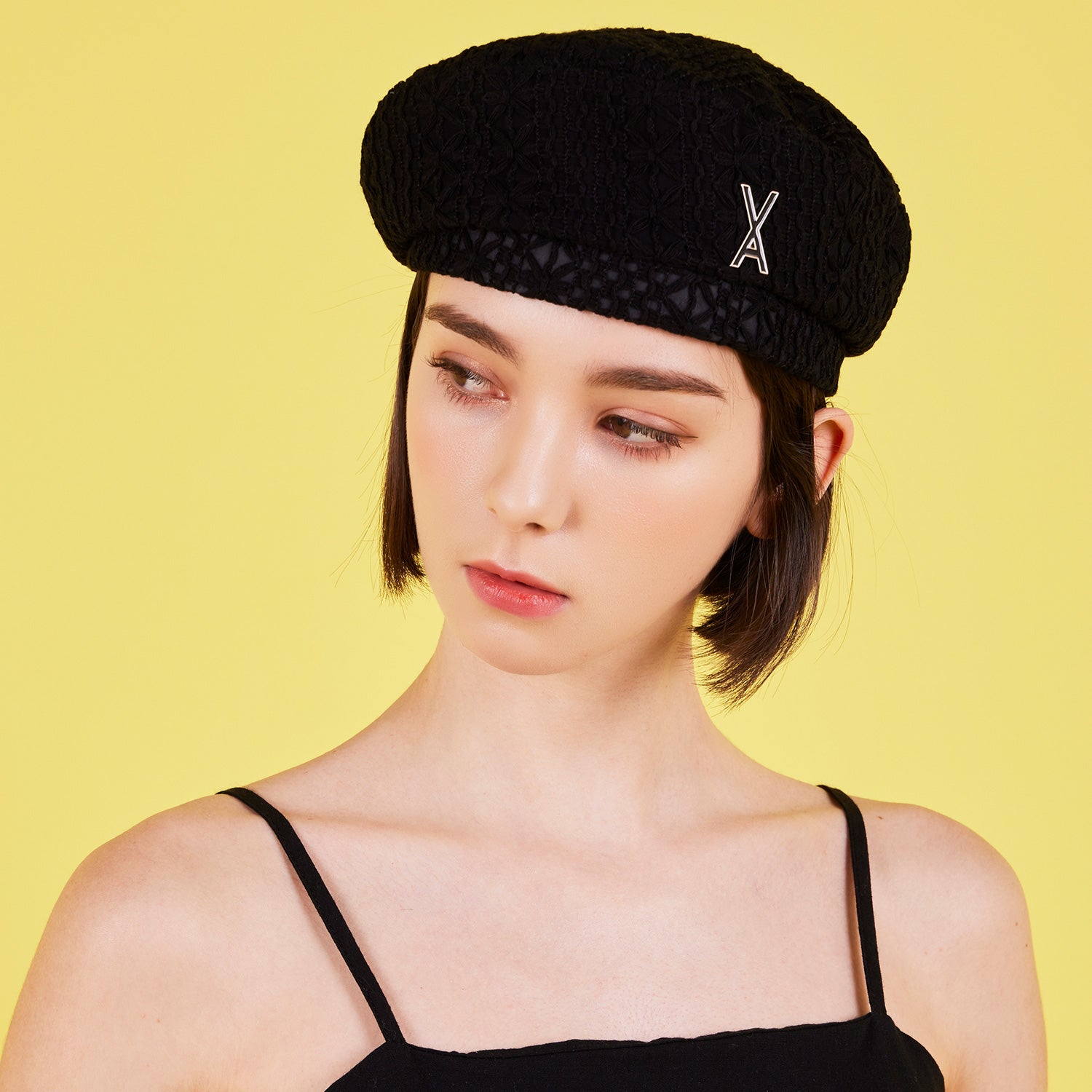 Epoxy Stud See Through Beret Black