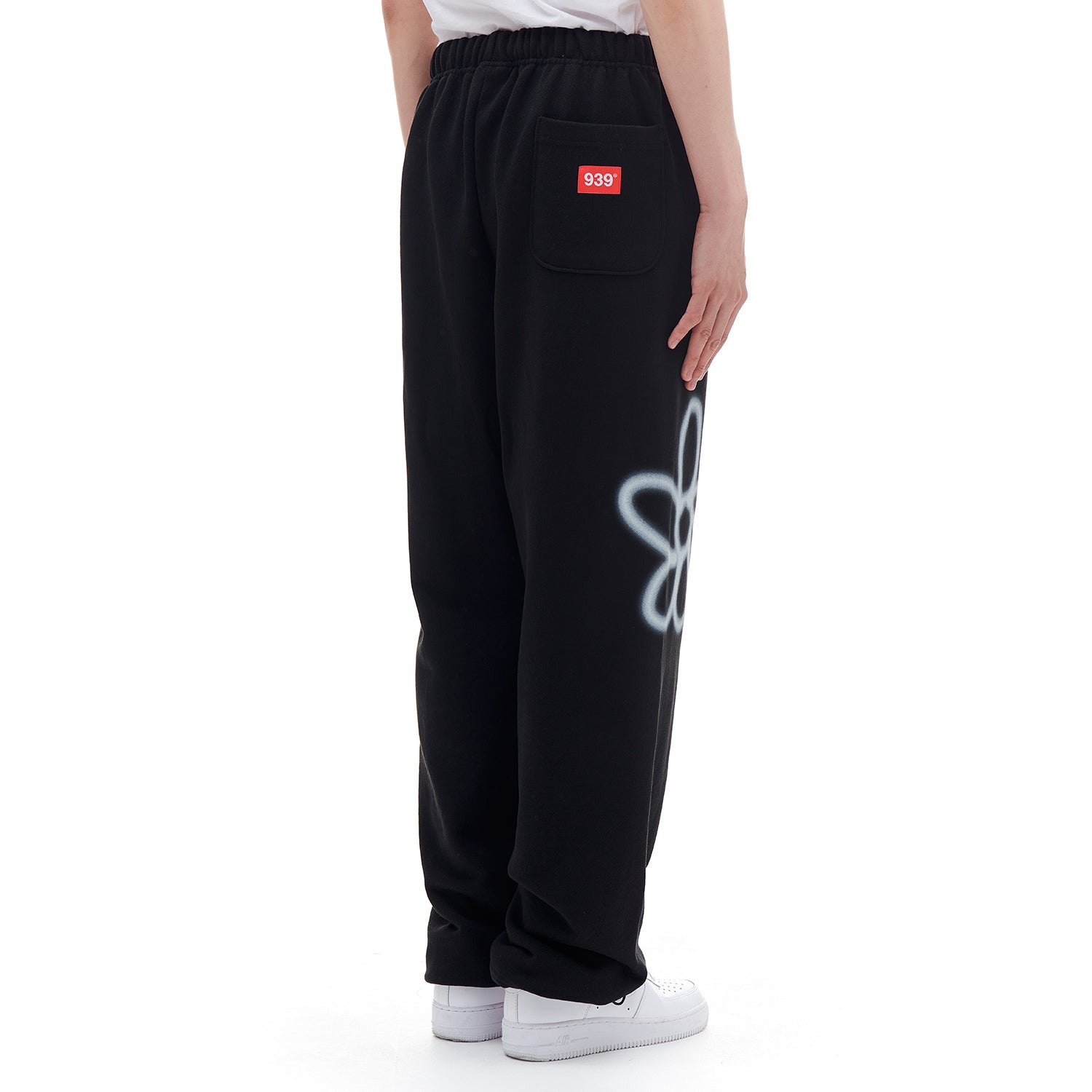 939 DAISY SWEAT PANTS (BLACK)