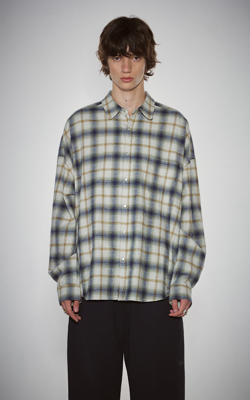 ROUNDED COLLAR CHECK SHIRT_IVORY