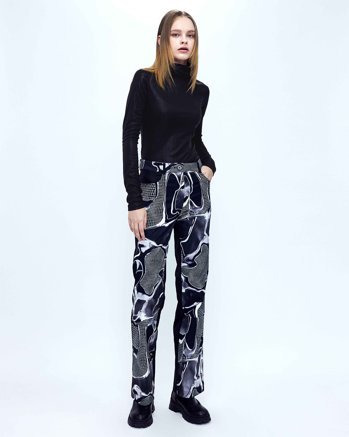 Grid Graphic Trousers _ Black