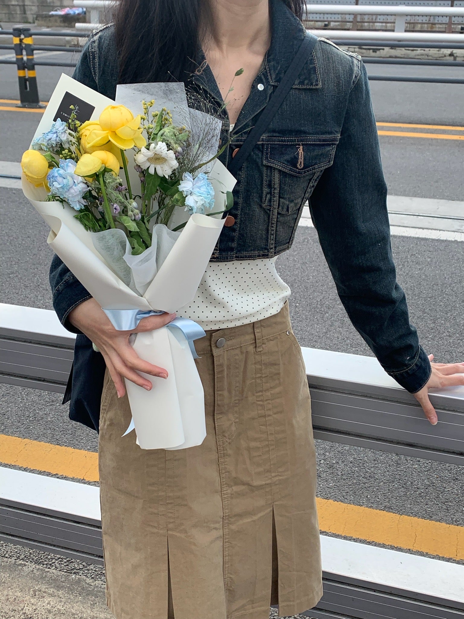 Cotton Pleats Midi Skirt (Beige/Navy)