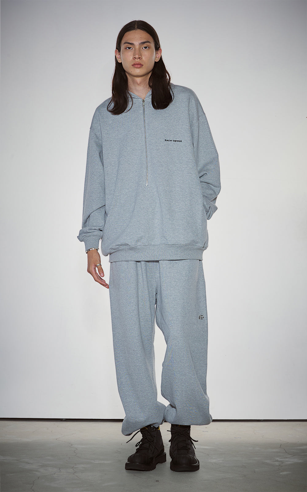 WIDE ZIP SWEATPANTS_GRAY