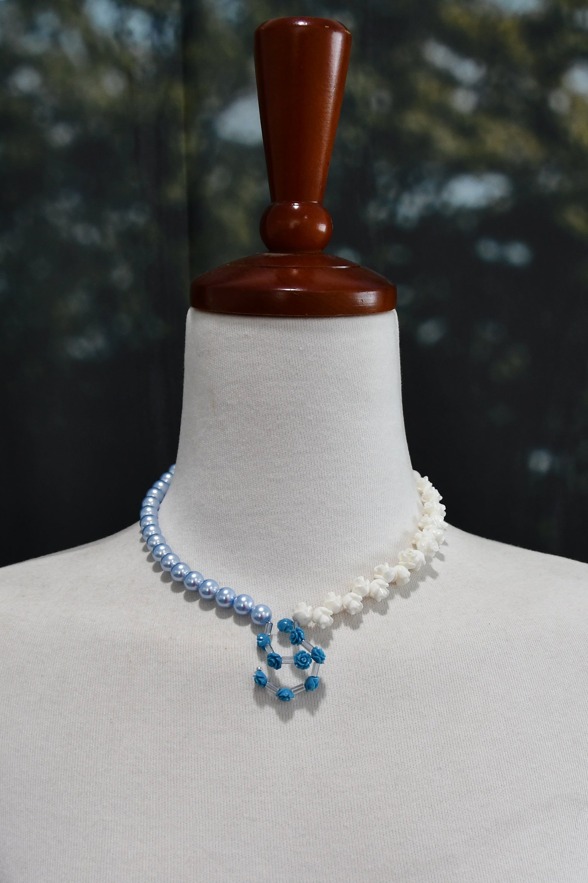 Blue and White Roses Necklace