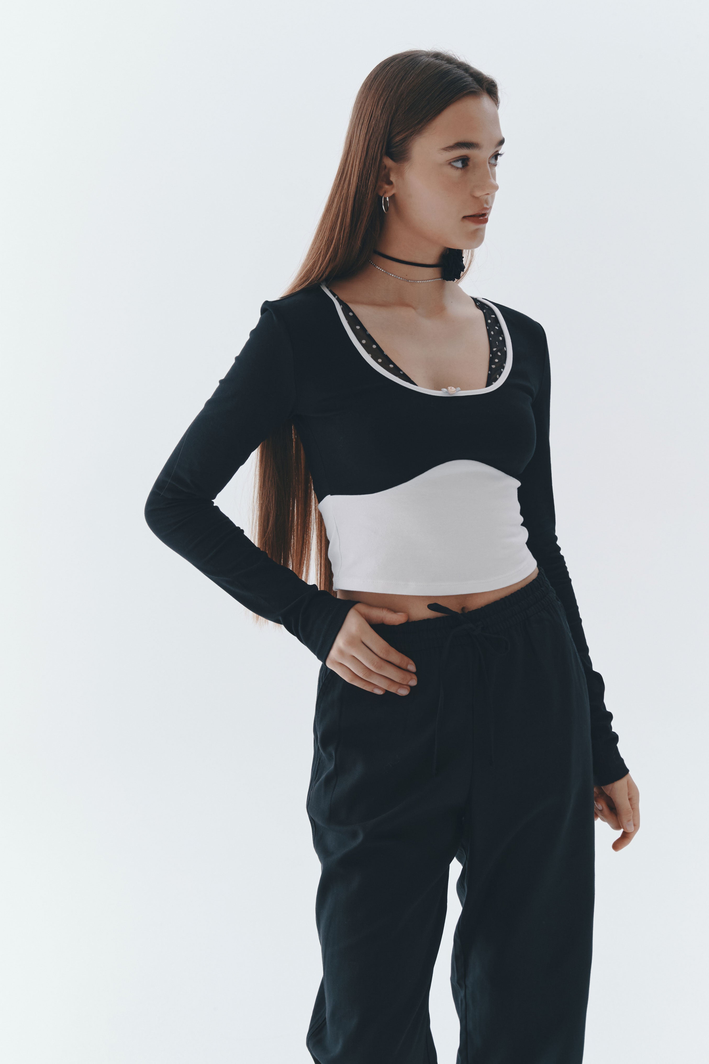 ROSEY TOP (BLACK)