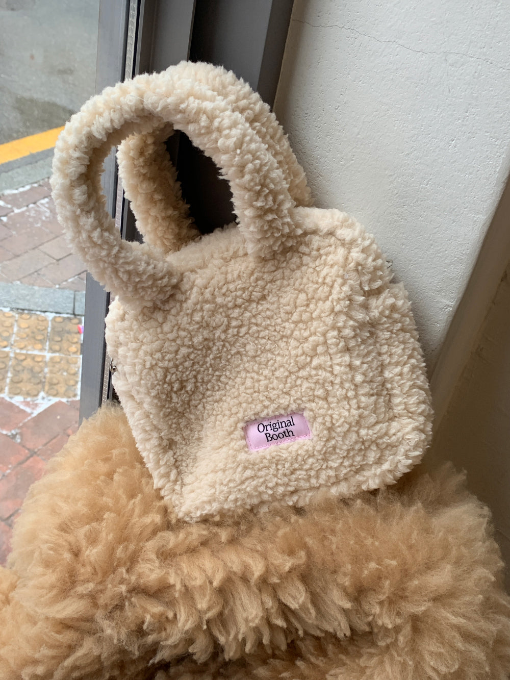 teddy bag beige