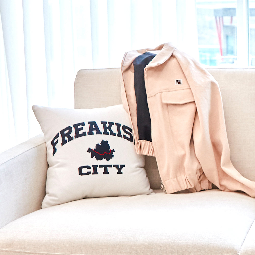 FREAKISH S-CITY CUSHION