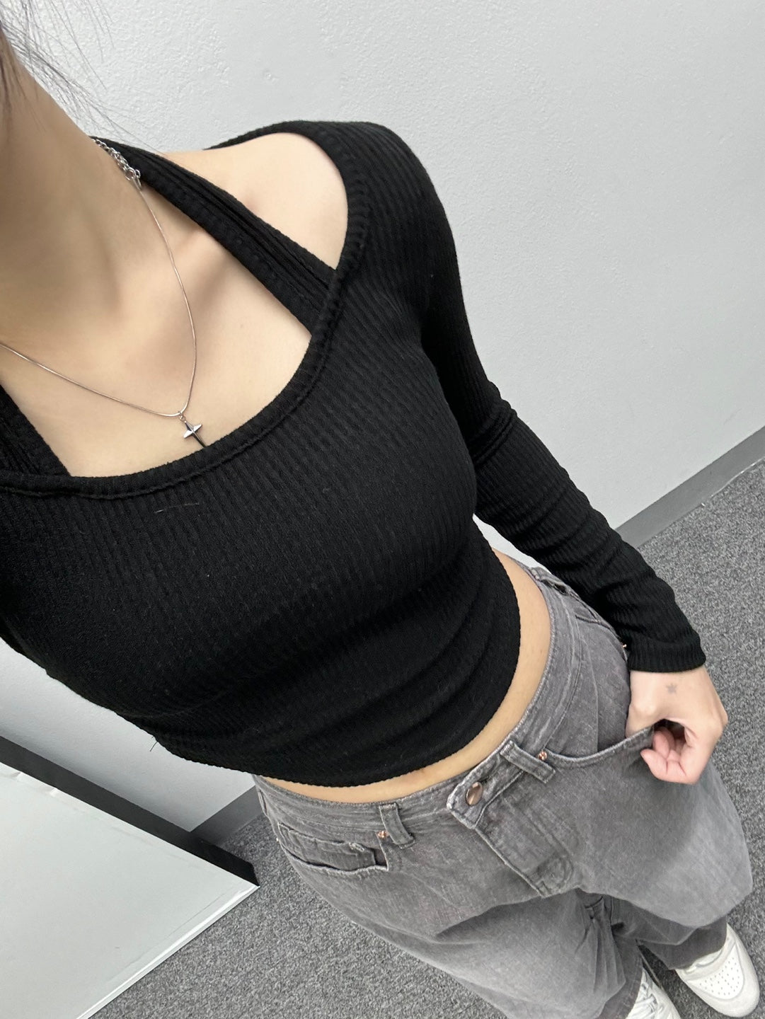 Halter-Neck Shirring Crop T